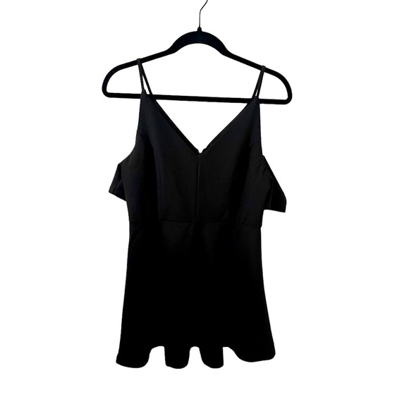 Lulus Dresses & Skirts - Lulus Off the Shoulders Skater Dress in Black Women's sz M